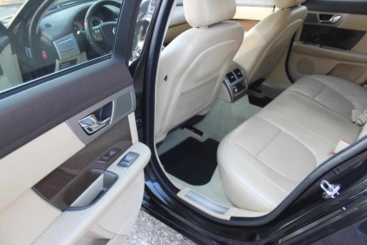 jaguar-xf-3-0-v6-2010-diesel-2993cc