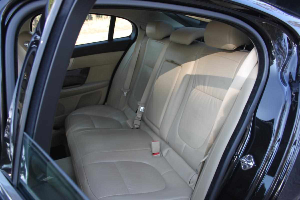 jaguar-xf-3-0-v6-2010-diesel-2993cc