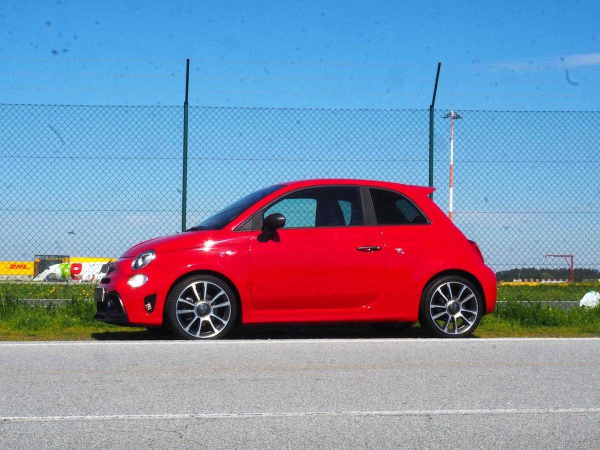 abarth-595-2024-gasolina-1368cc