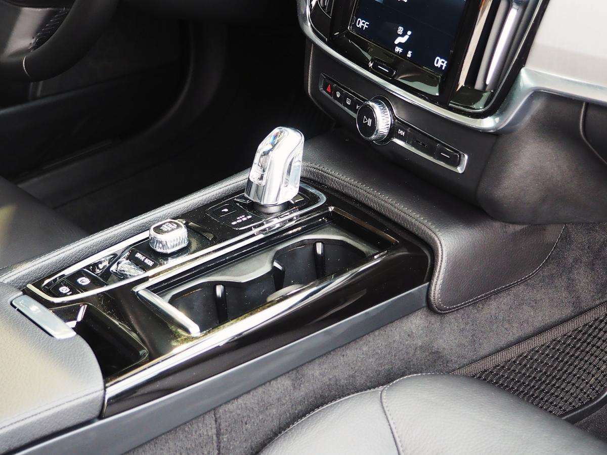 volvo-v90-2019-hibrido-a-gasolina-1969cc