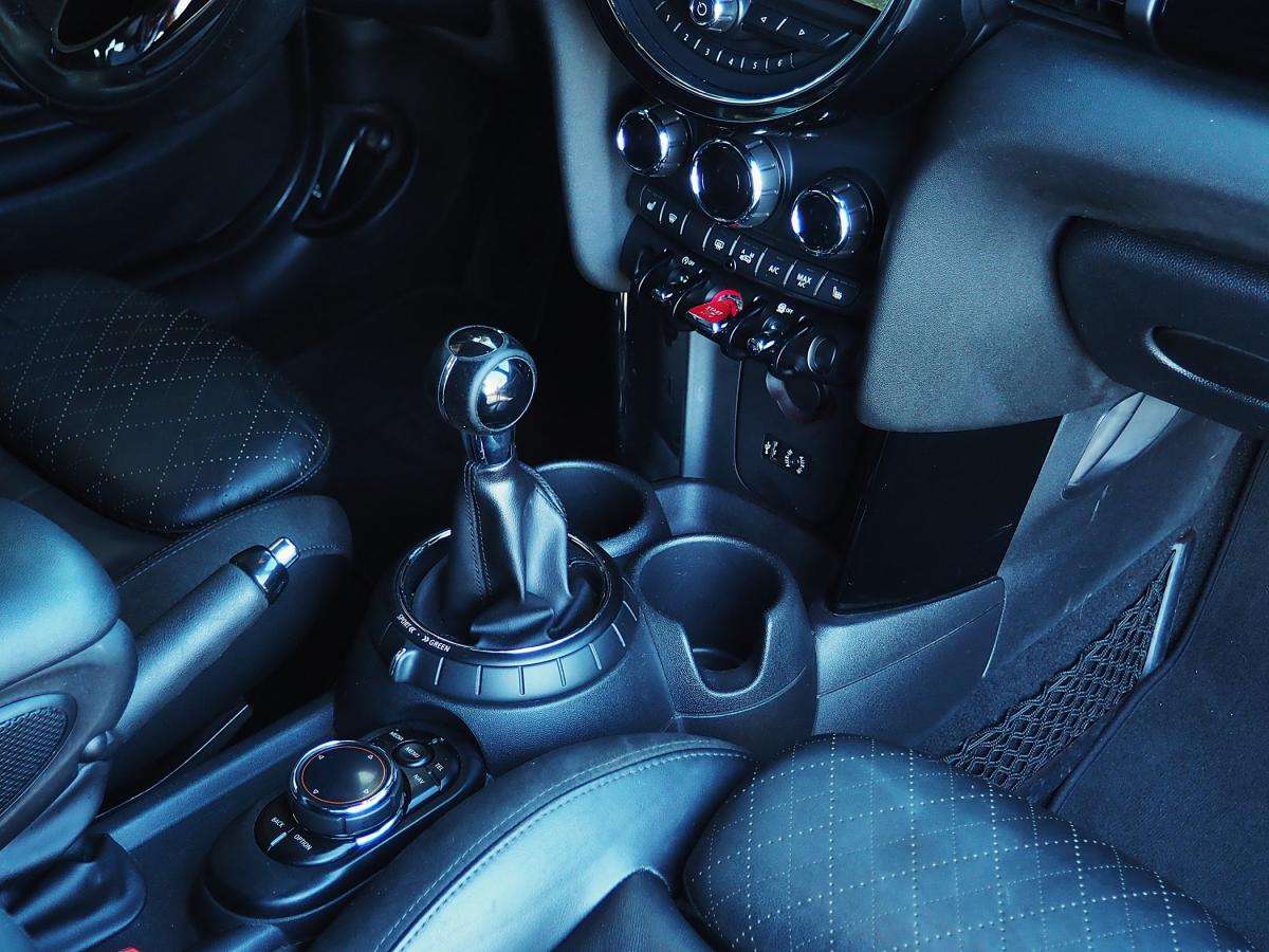 mini-cooper-2014-gasolina-1998cc