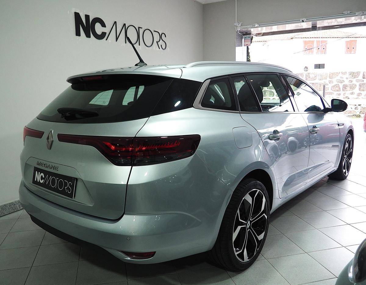 renault-megane-sport-tourer-2022-diesel-1461cc