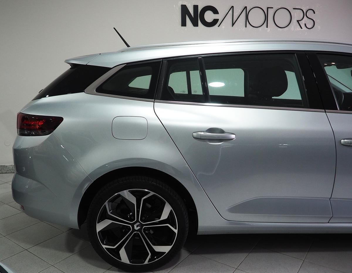 renault-megane-sport-tourer-2022-diesel-1461cc