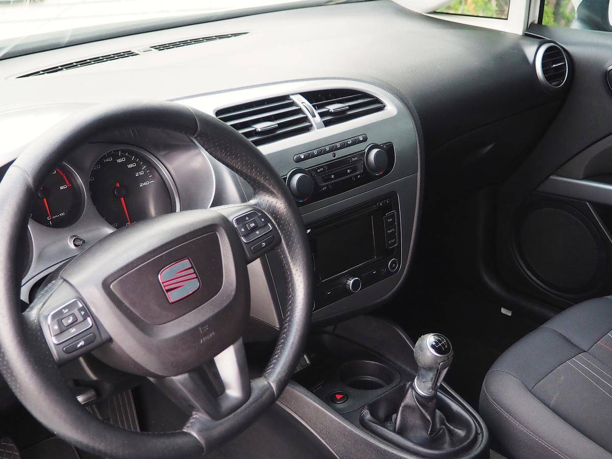seat-leon-2012-diesel-1598cc
