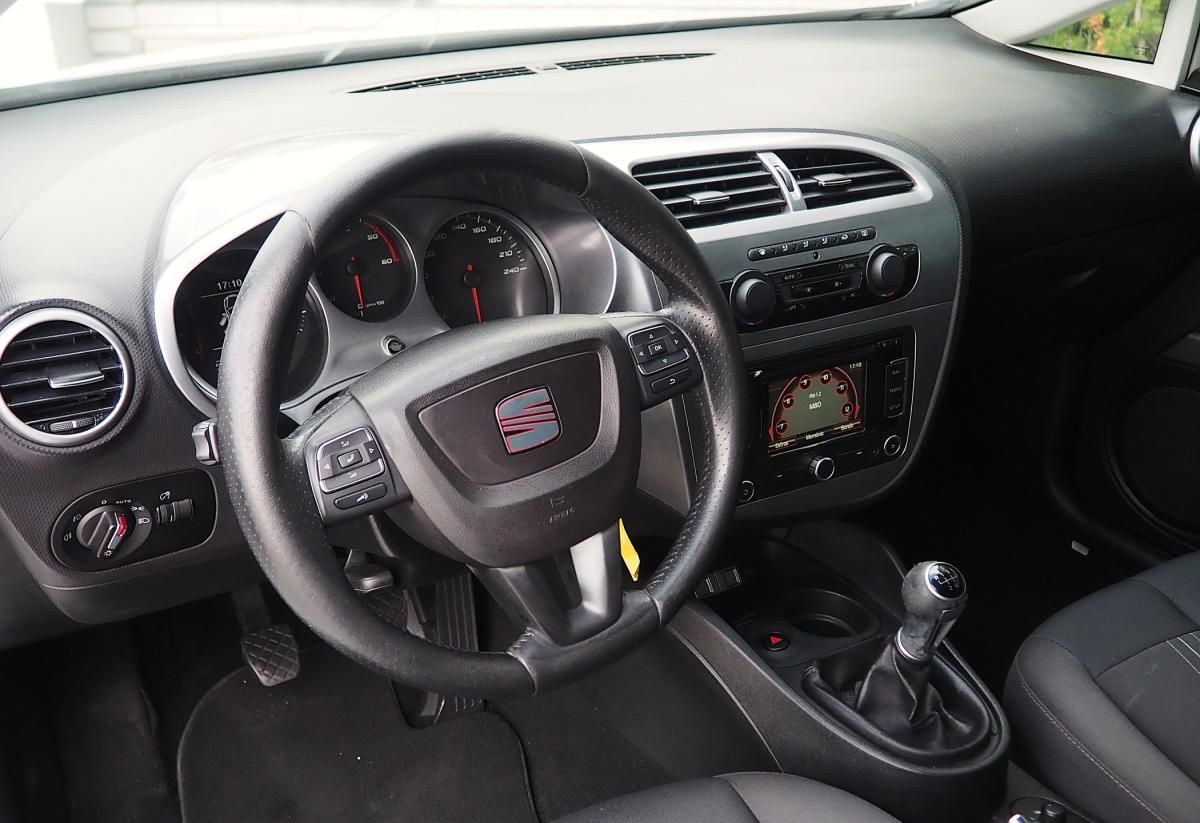 seat-leon-2012-diesel-1598cc