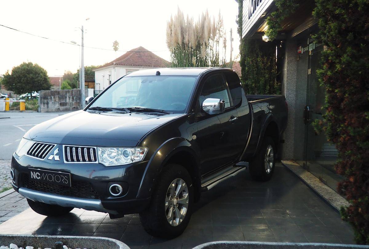 mitsubishi-l200-2012-diesel-2477cc