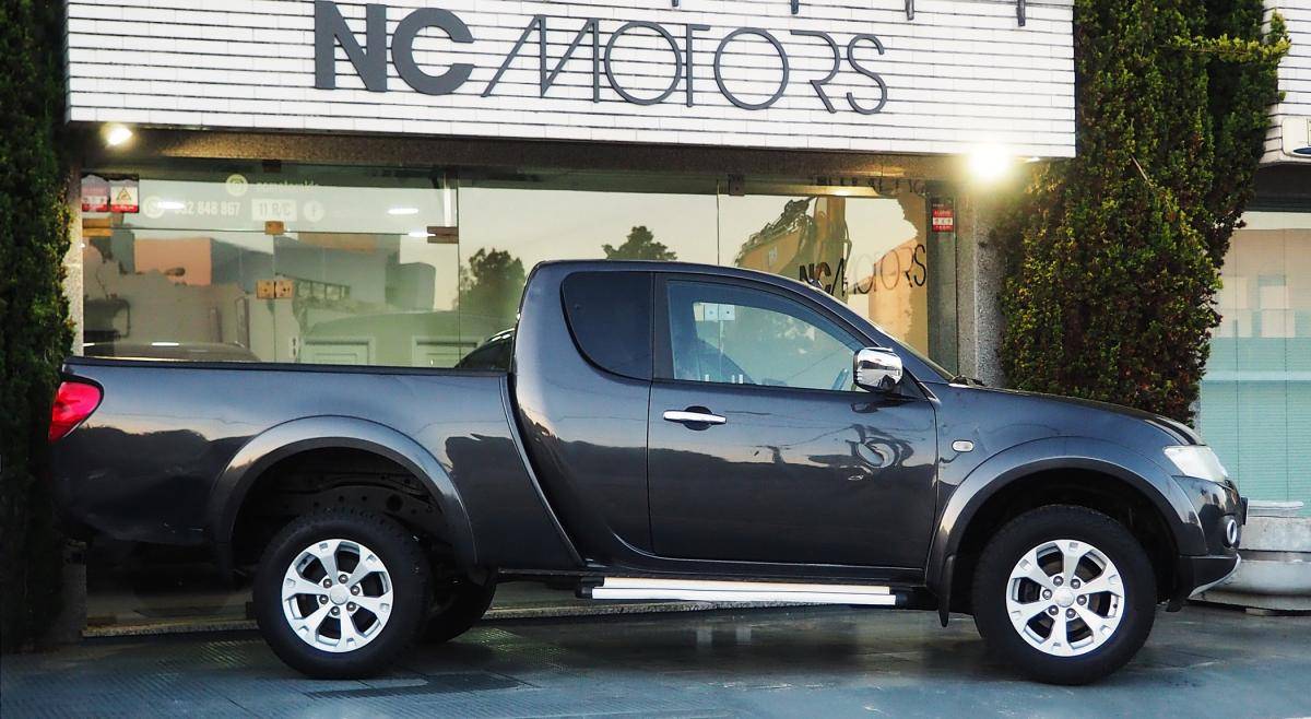 mitsubishi-l200-2012-diesel-2477cc
