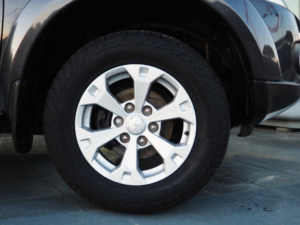 mitsubishi-l200-2012-diesel-2477cc