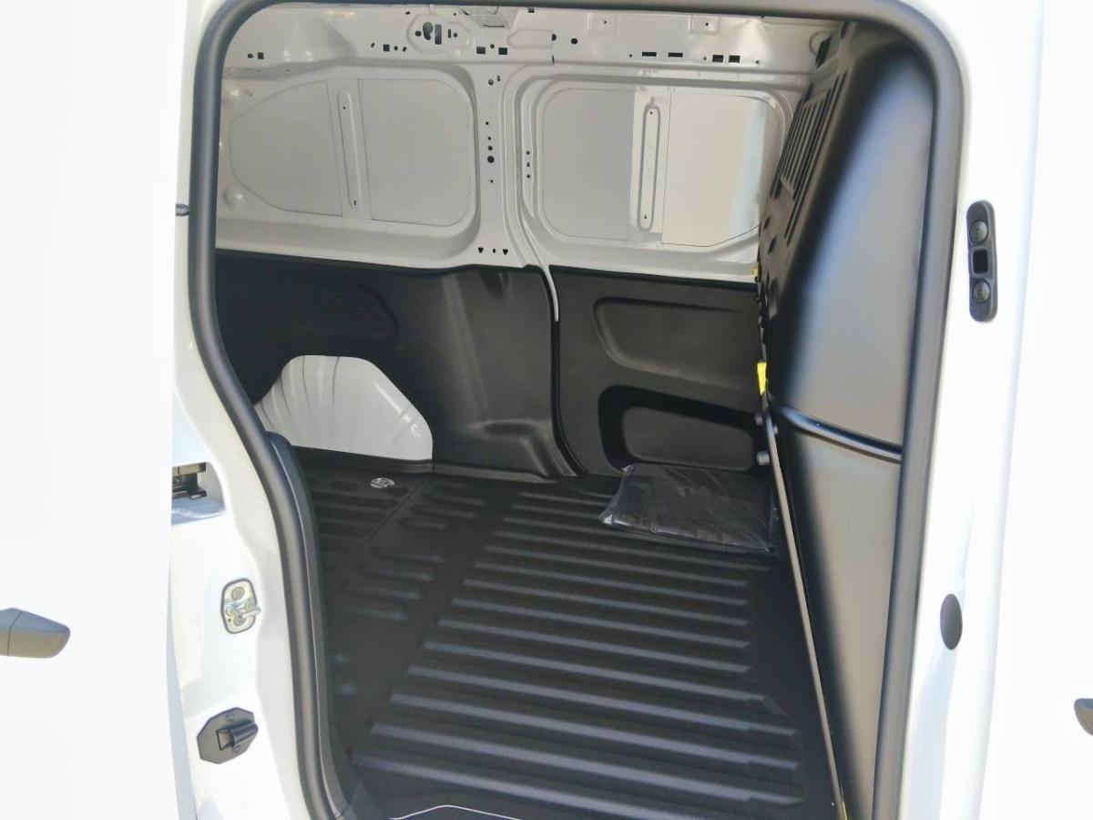 citroen-berlingo-2025-diesel-1499cc
