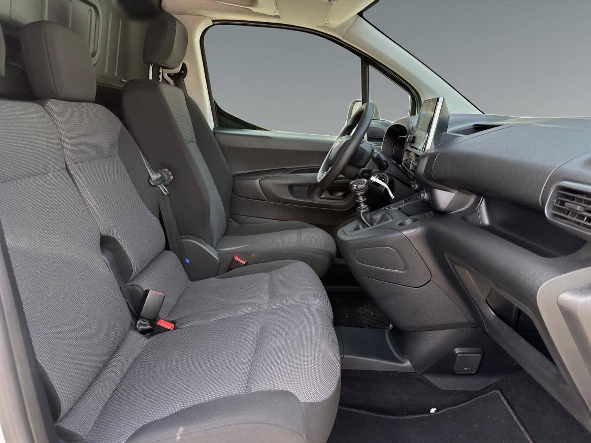 fiat-doblo-2023-diesel-1499cc