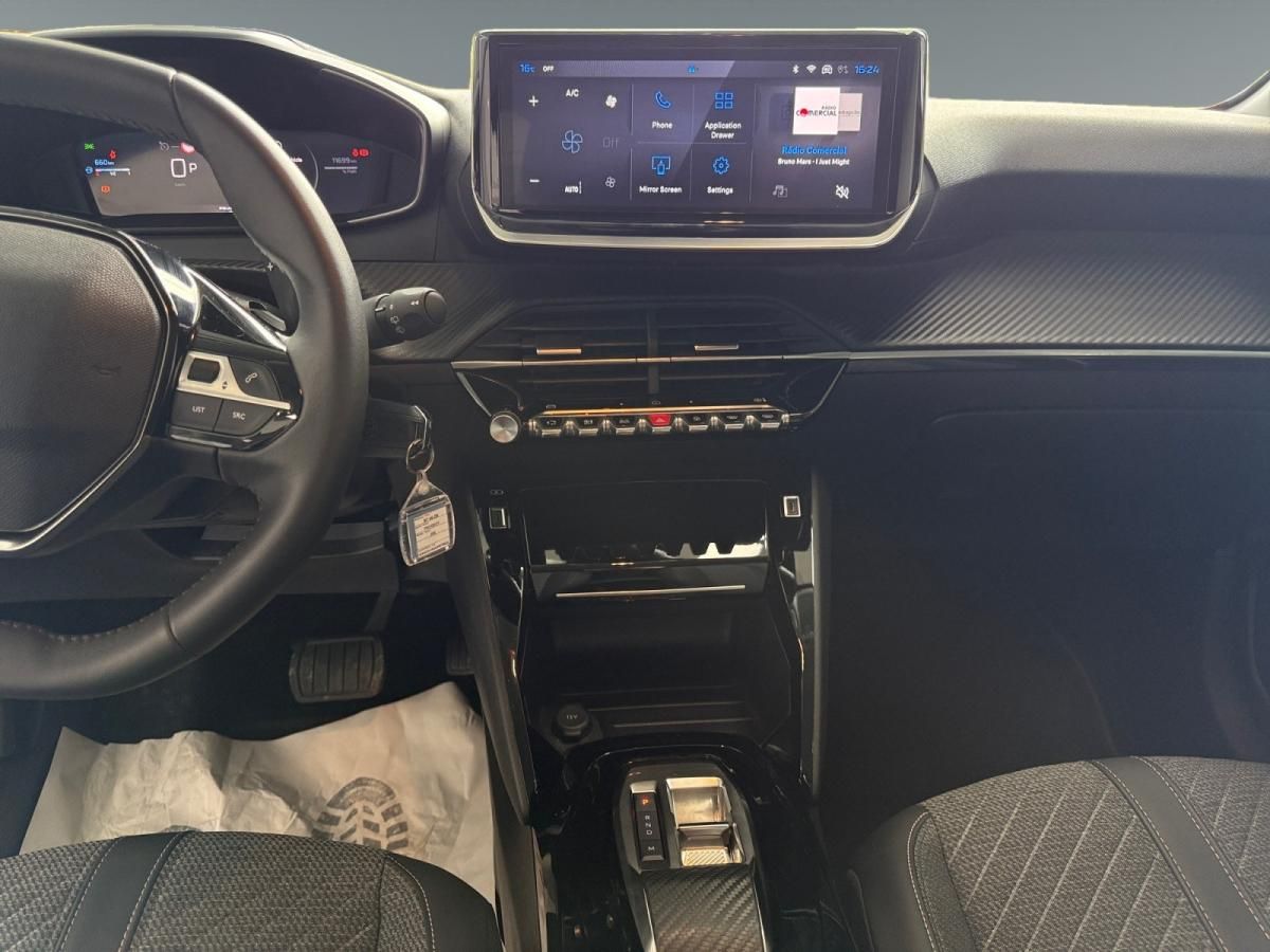 peugeot-208-2025-gasolina-1199cc