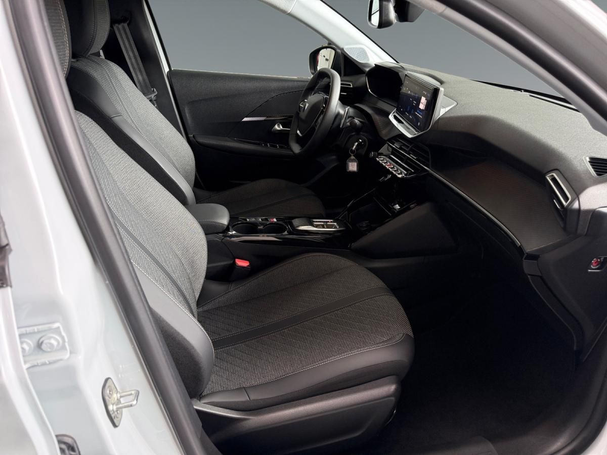 peugeot-208-2025-gasolina-1199cc