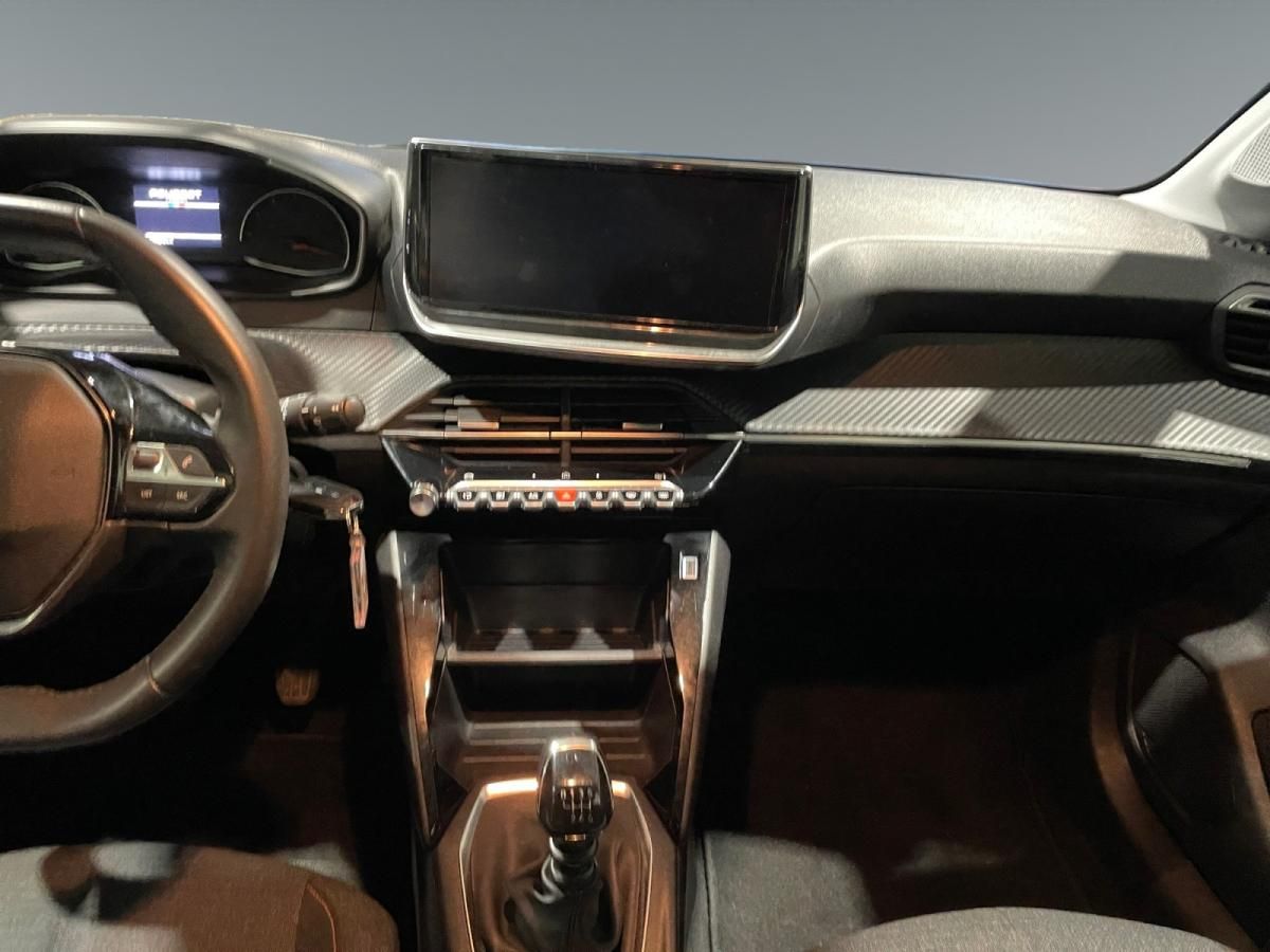 peugeot-208-2025-gasolina-1199cc