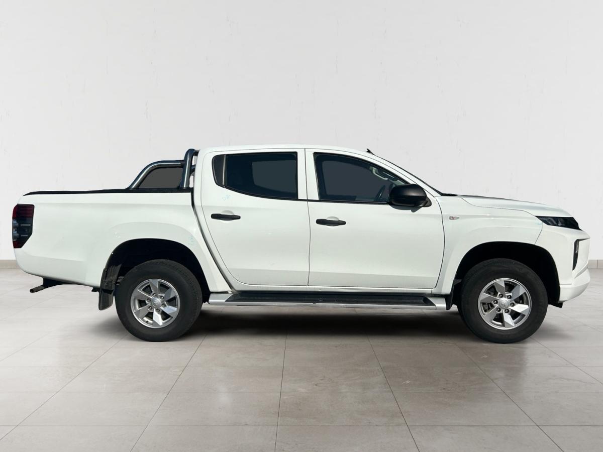 mitsubishi-l200-2022-diesel-2268cc