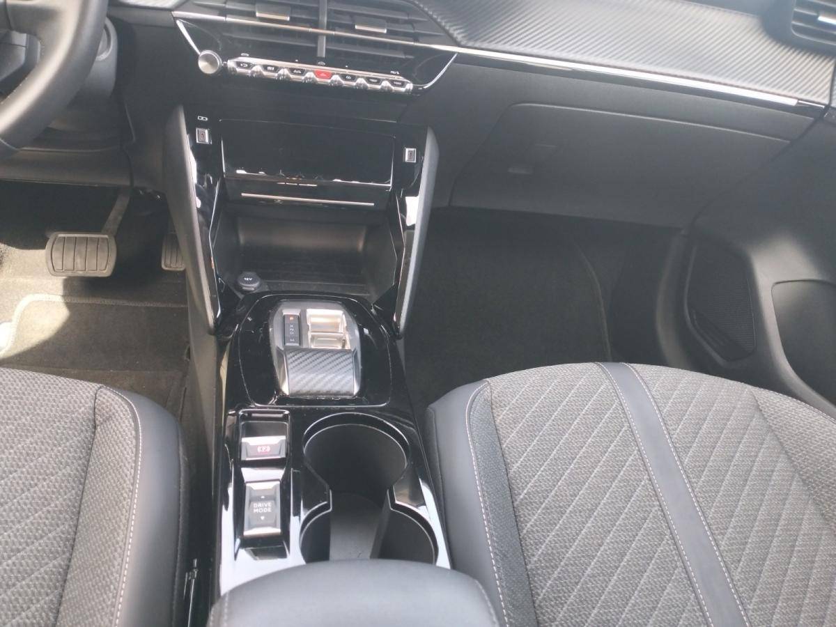 peugeot-208-2025-gasolina-1199cc
