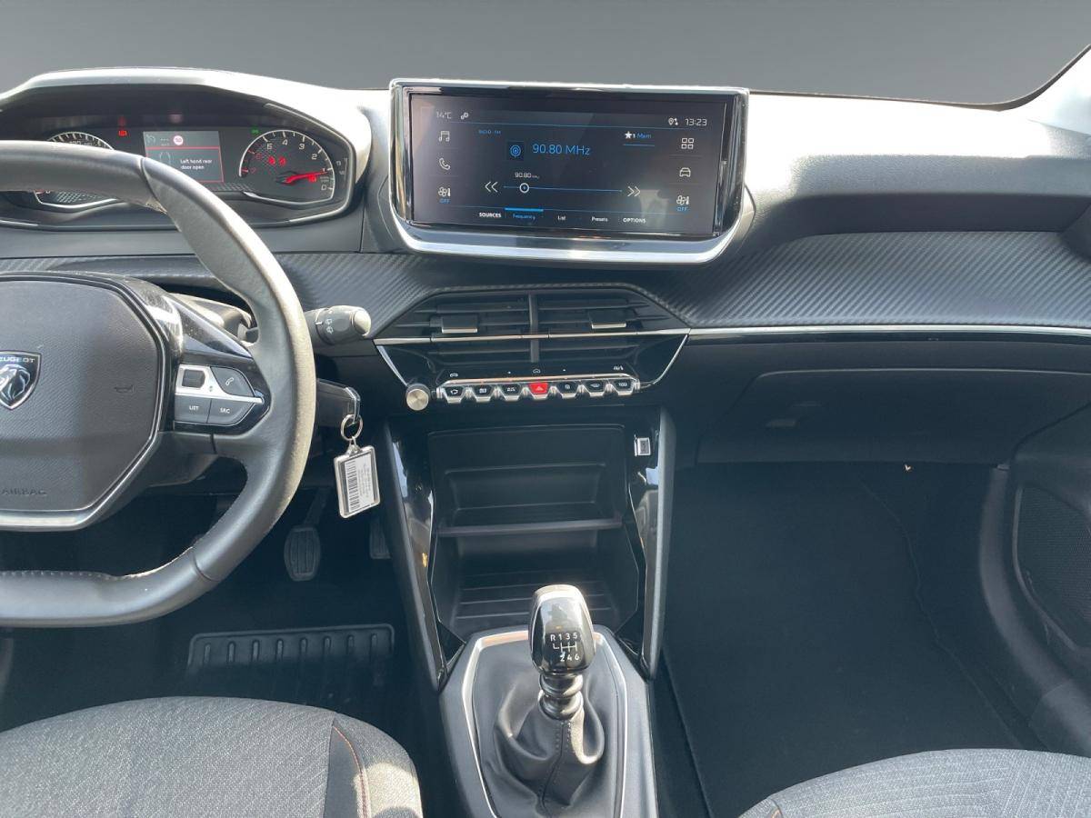 peugeot-208-2025-gasolina-1199cc