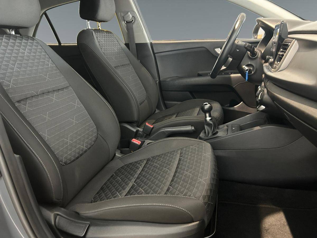 kia-rio-2023-gasolina-1197cc