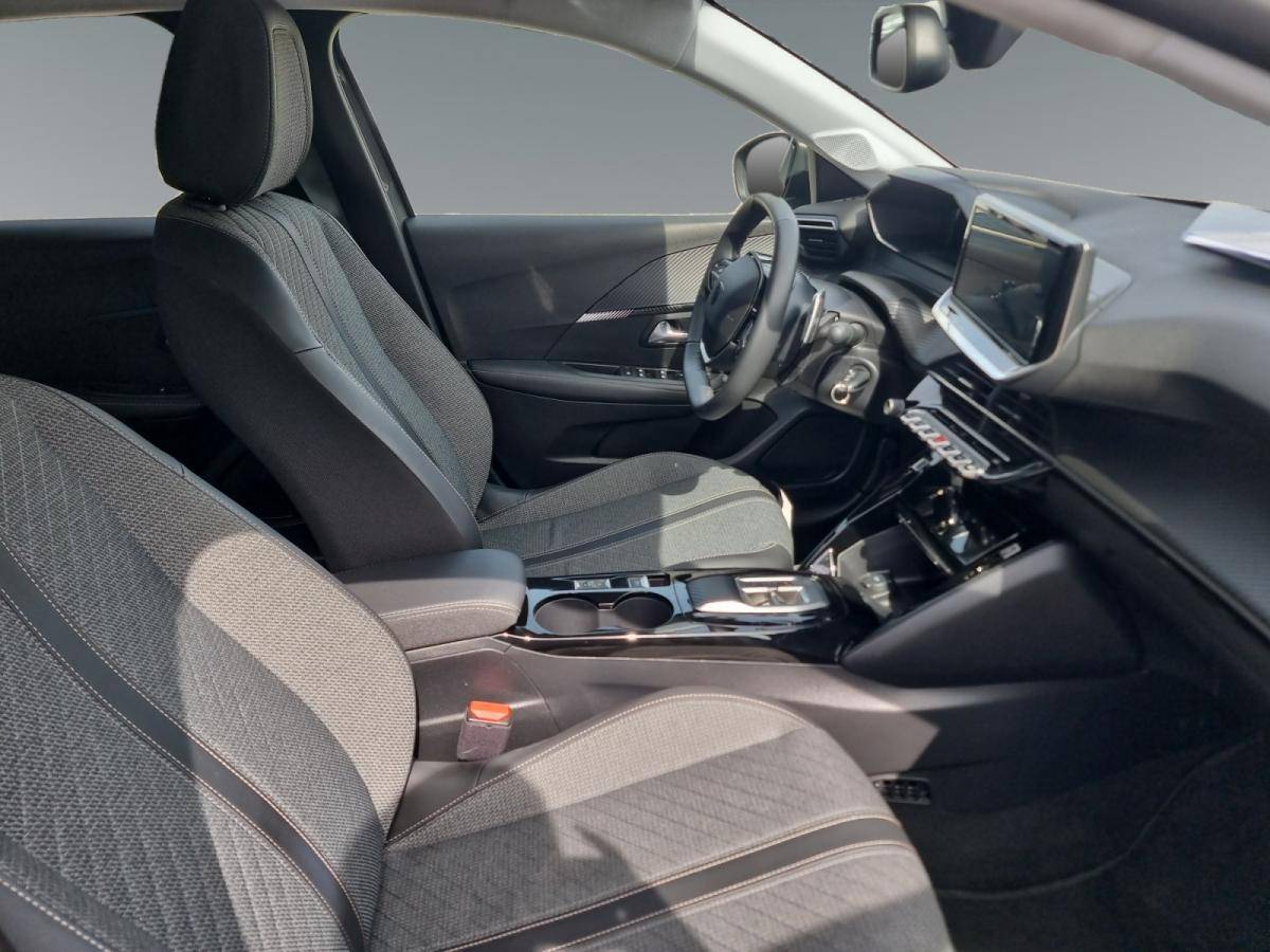 peugeot-208-2025-gasolina-1199cc