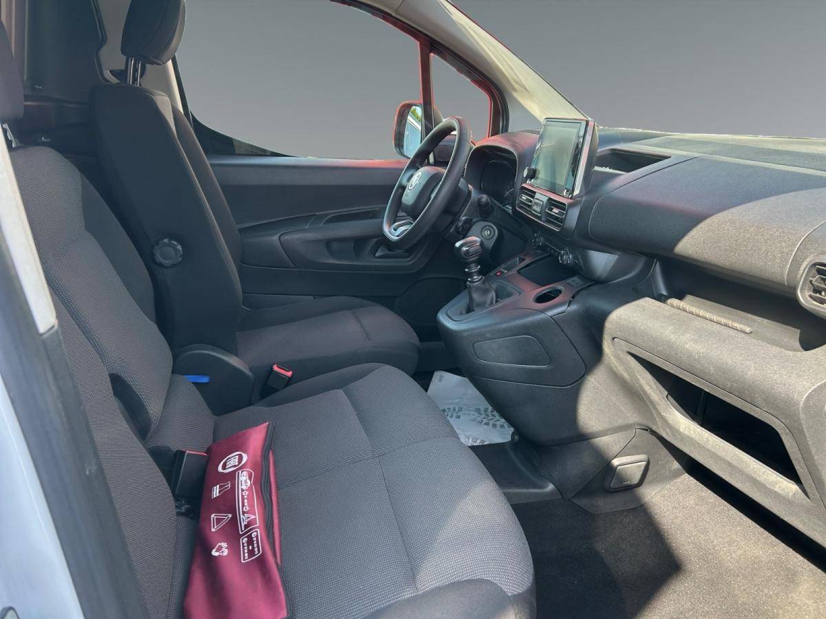 fiat-doblo-2023-diesel-1499cc