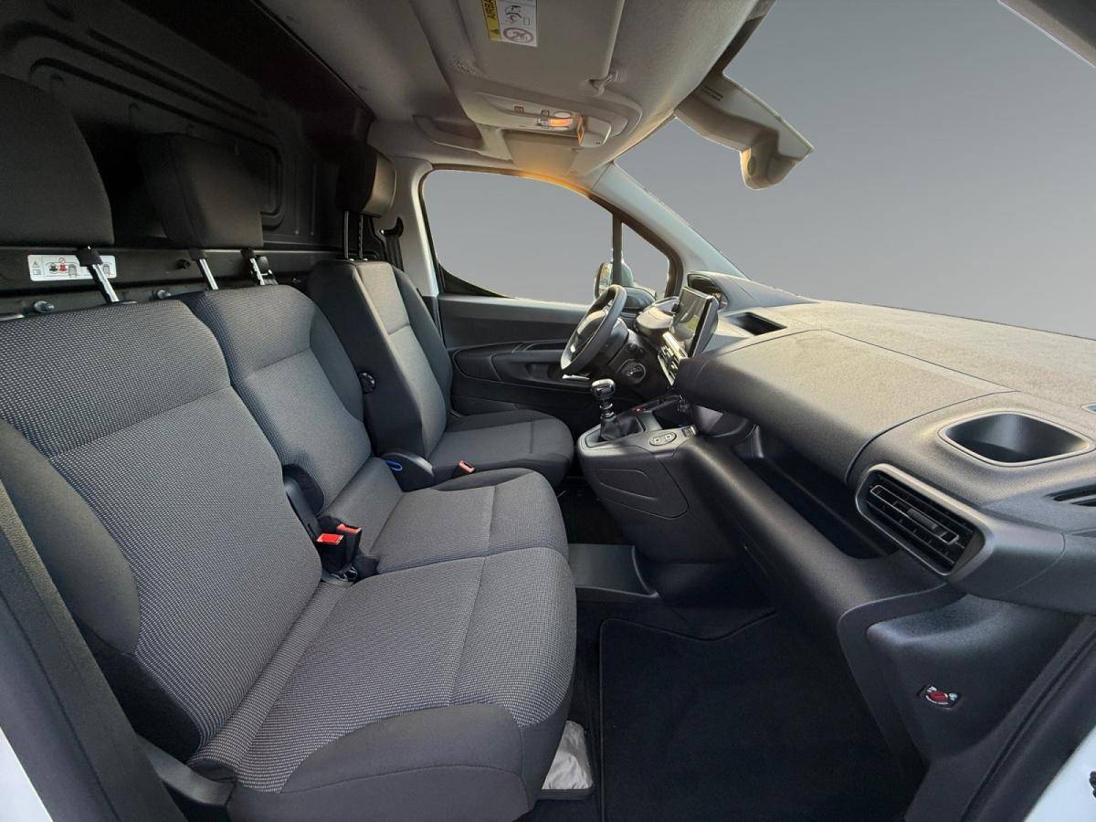 peugeot-partner-2025-diesel-1499cc