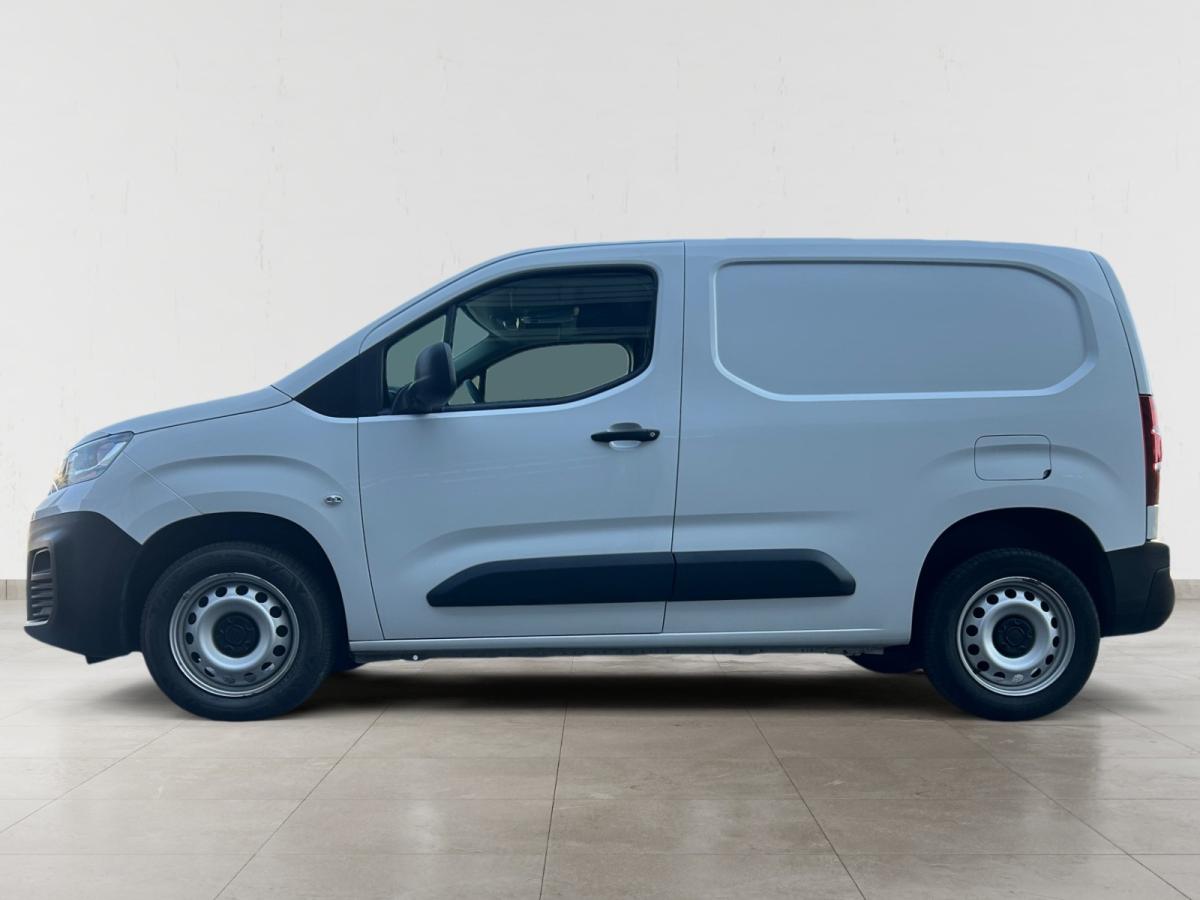 fiat-doblo-2023-diesel-1499cc