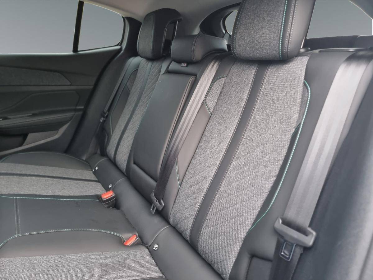 peugeot-408-2024-hibrido-a-gasolina-1598cc