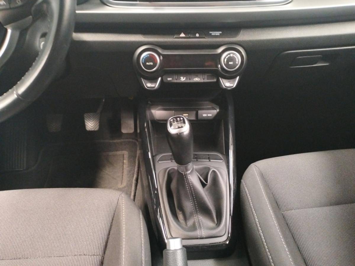 kia-rio-2023-gasolina-998cc