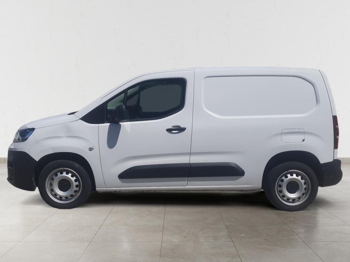 fiat-doblo-2023-diesel-1499cc