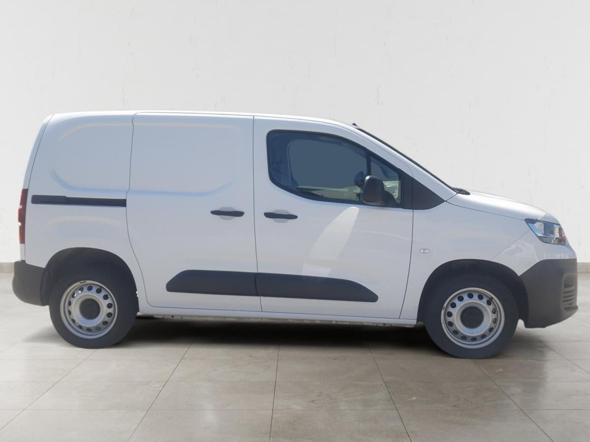 fiat-doblo-2023-diesel-1499cc