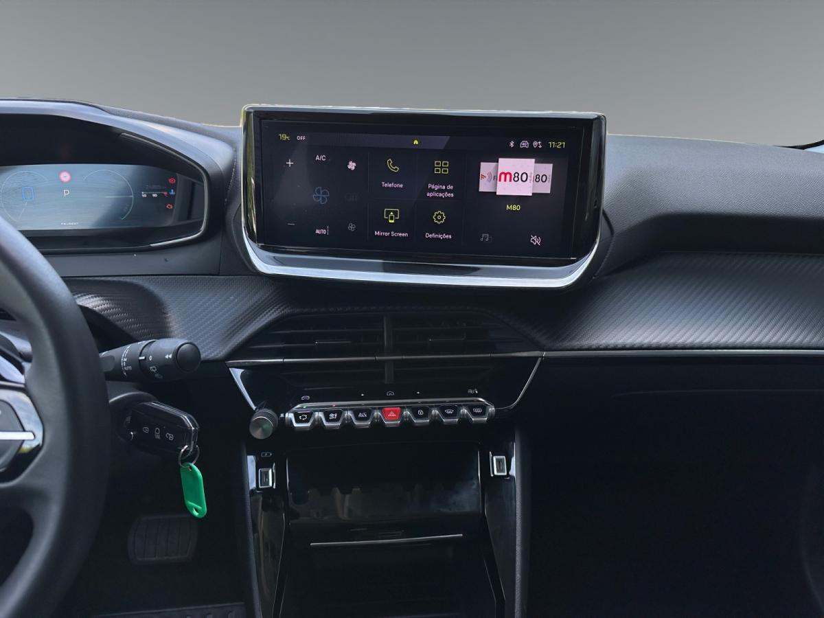 peugeot-208-2025-gasolina-1199cc