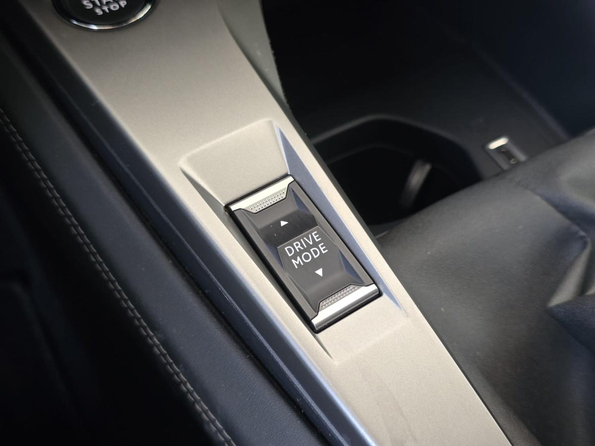 peugeot-308-sw-2024-gasolina-1199cc