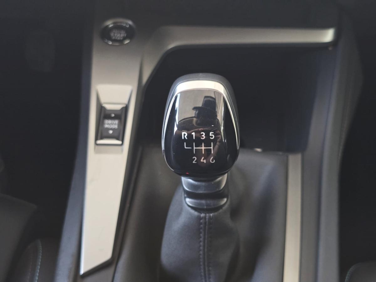peugeot-308-sw-2024-gasolina-1199cc