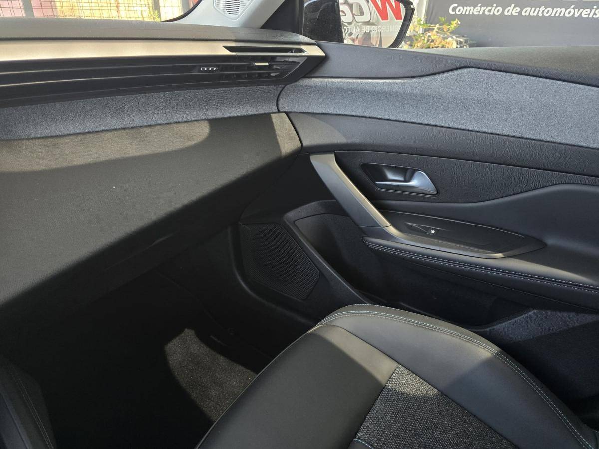 peugeot-308-sw-2024-gasolina-1199cc
