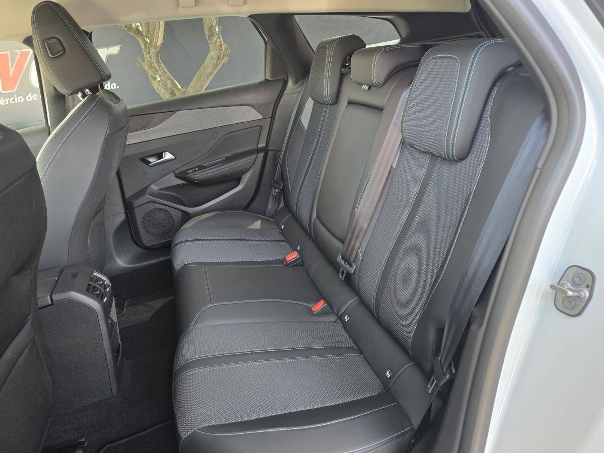peugeot-308-sw-2024-gasolina-1199cc