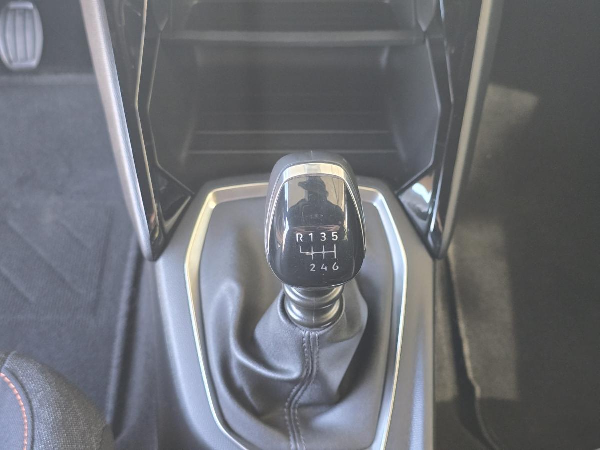 peugeot-2008-2025-gasolina-1199cc