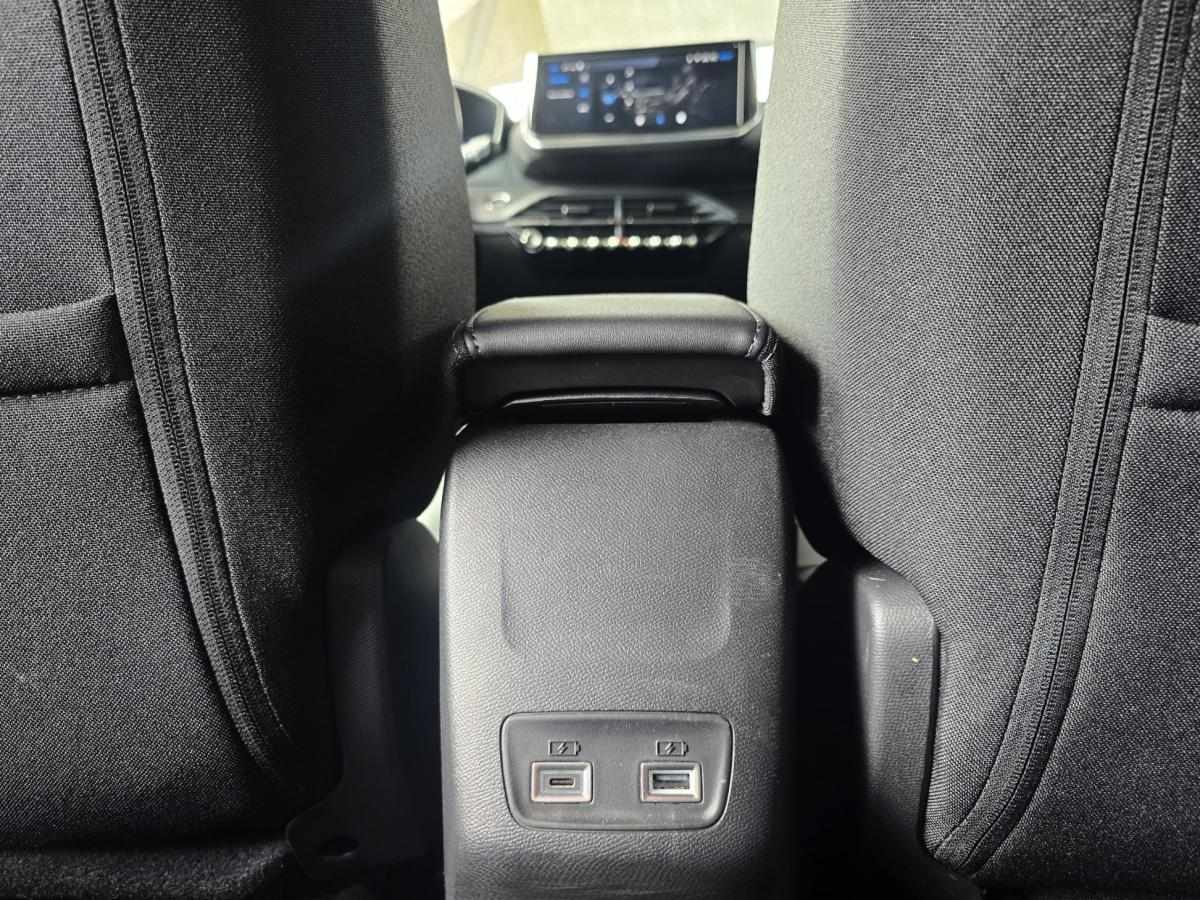 peugeot-2008-2025-eletrico-0cc