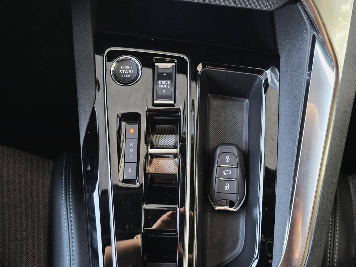 peugeot-3008-2024-hibrido-a-gasolina-1598cc
