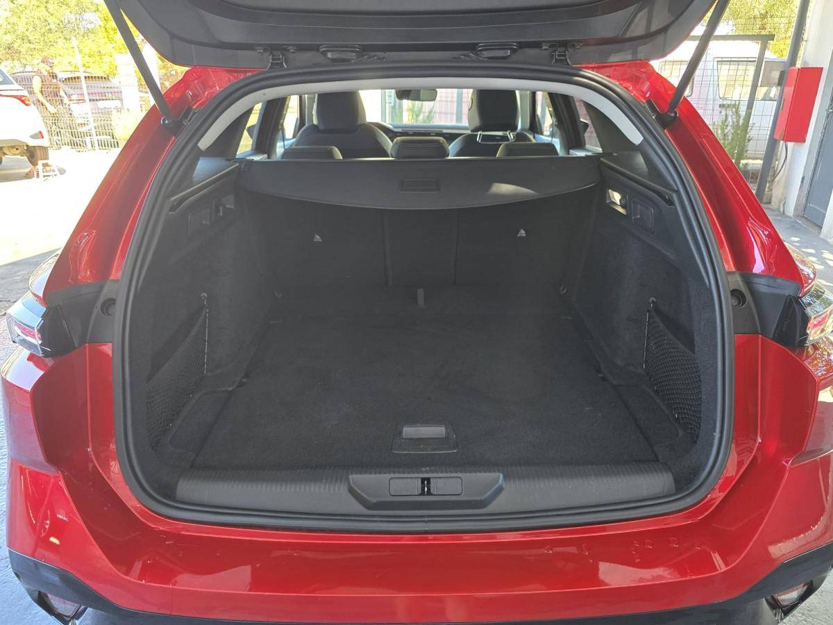 peugeot-308-sw-2024-gasolina-1199cc