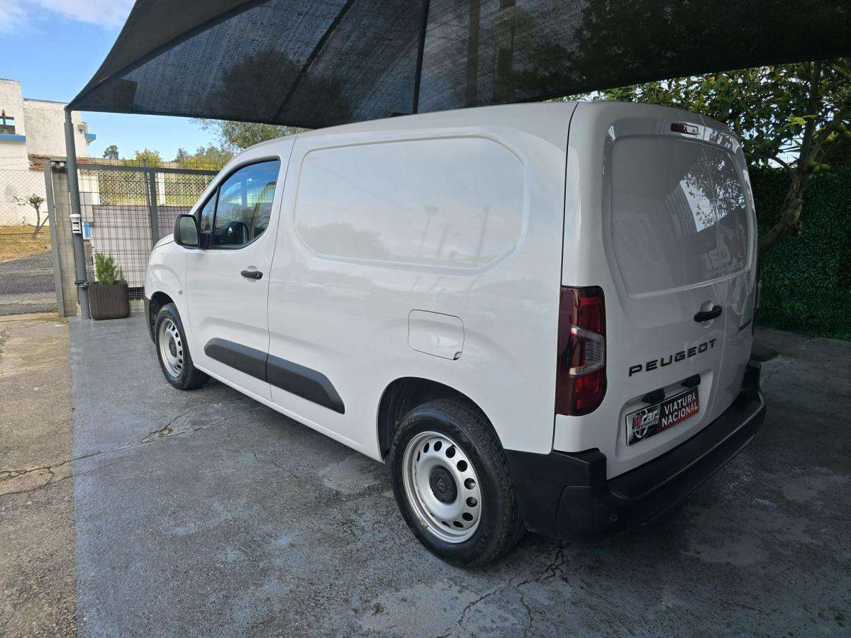 peugeot-partner-2024-diesel-1499cc