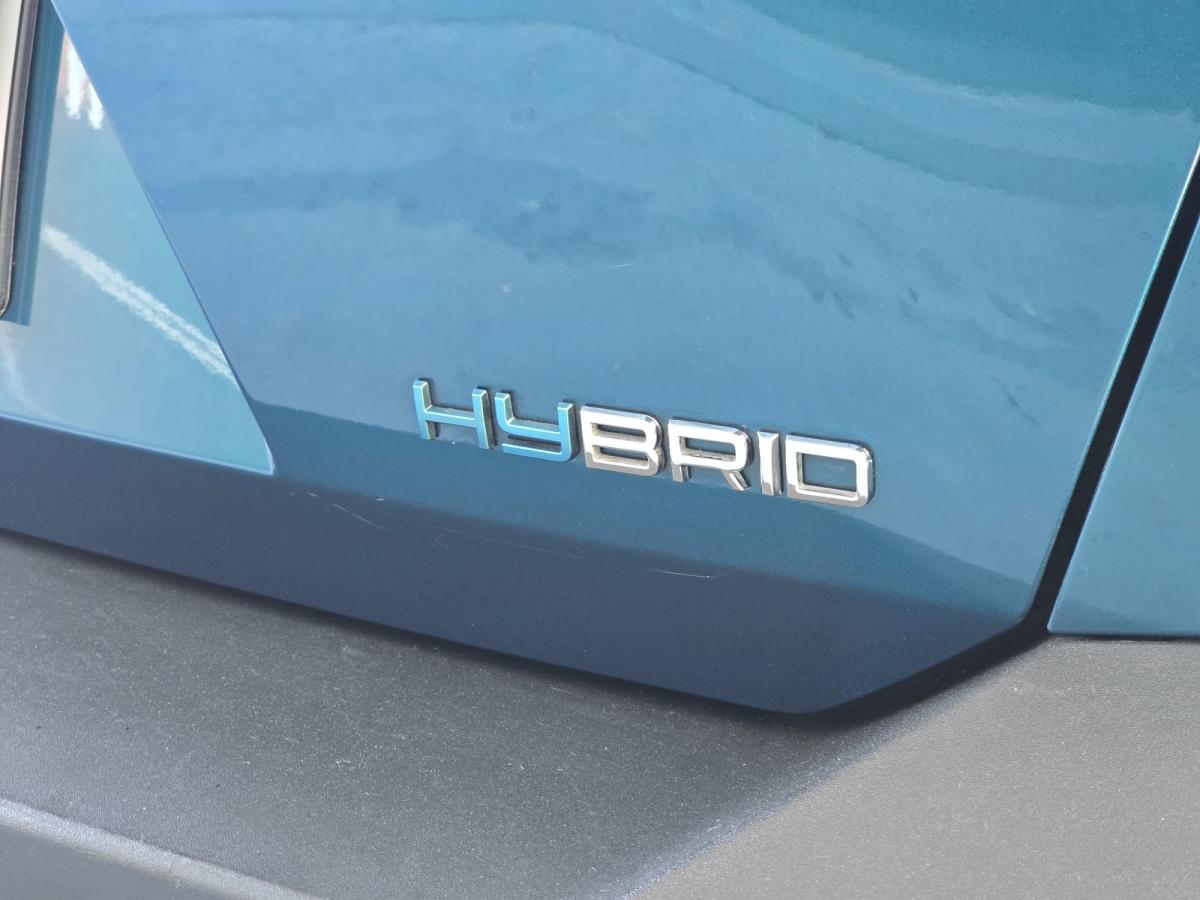 peugeot-408-2024-hibrido-a-gasolina-1598cc