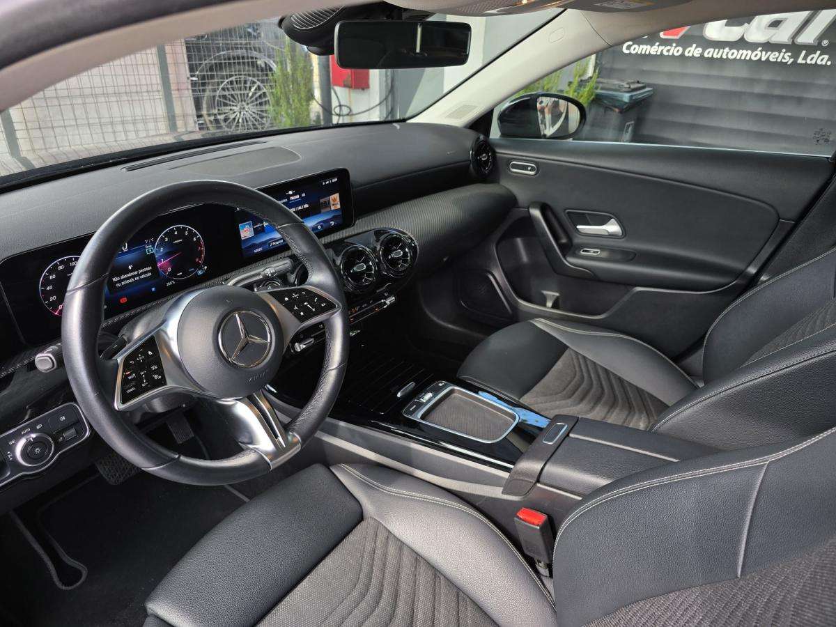mercedes-benz-classe-a-2025-gasolina-1332cc