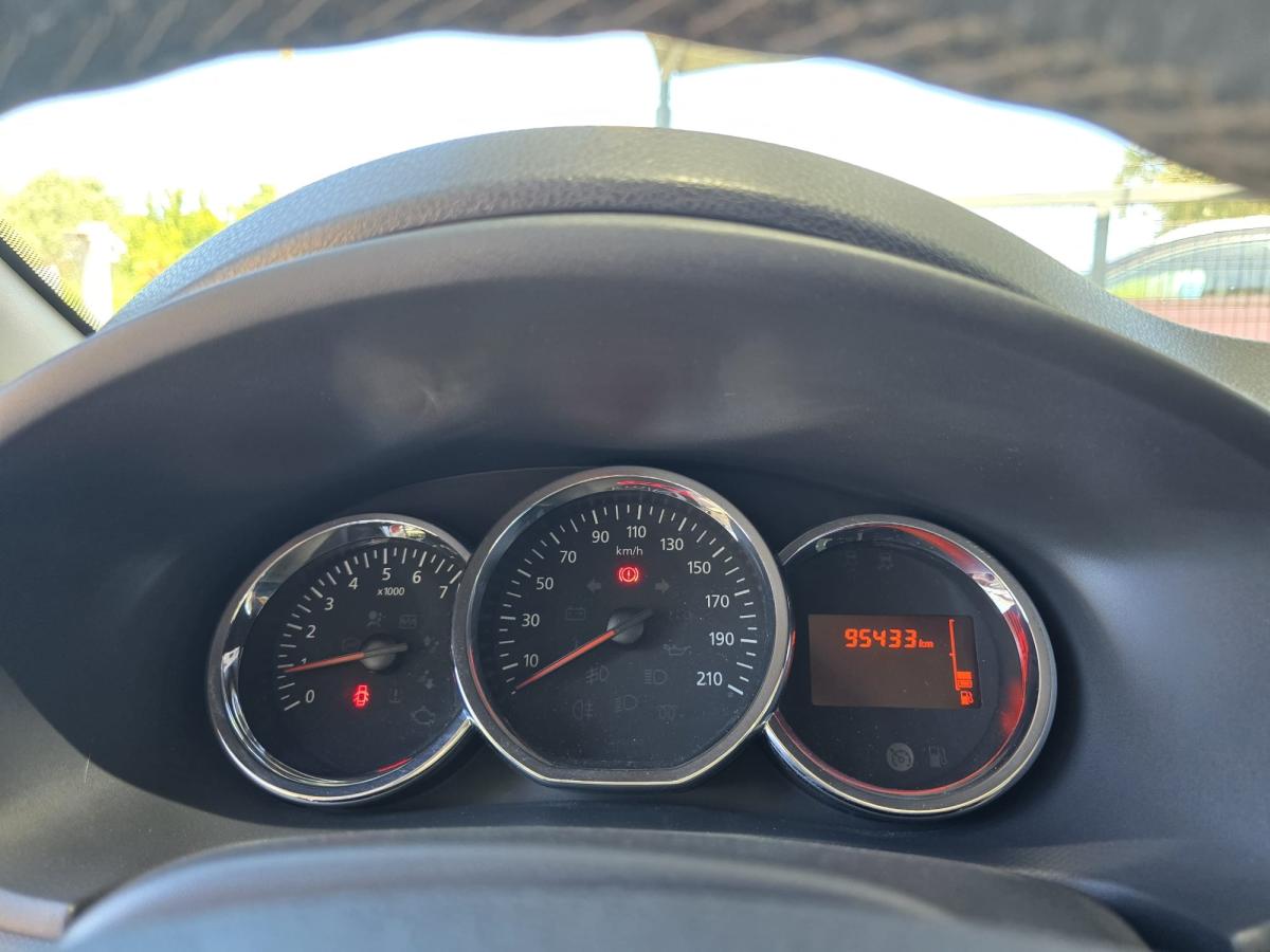 dacia-sandero-2016-gasolina-898cc