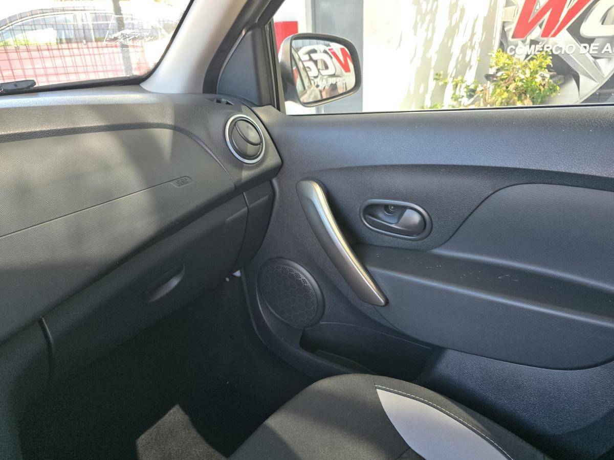 dacia-sandero-2016-gasolina-898cc
