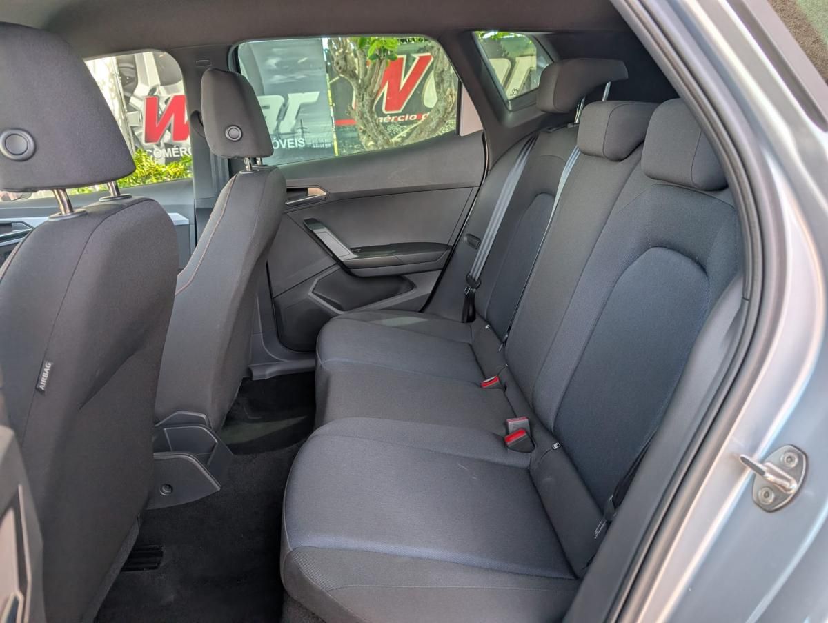 seat-arona-2023-gasolina-999cc