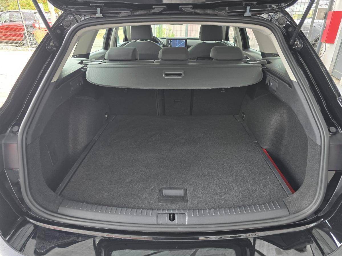 seat-leon-st-2024-gasolina-999cc