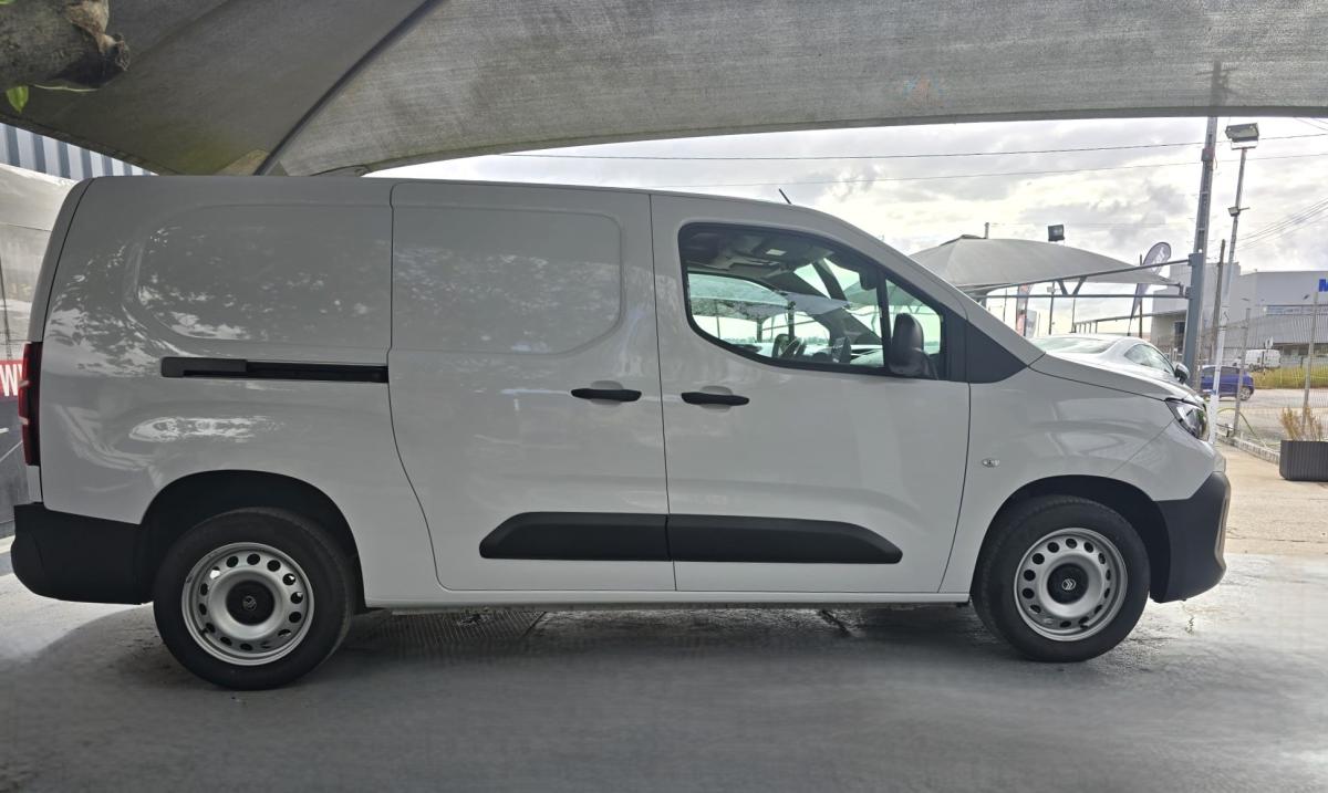 citroen-berlingo-2025-diesel-1499cc