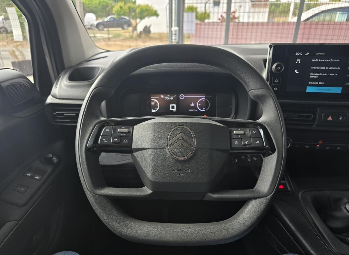 citroen-berlingo-2025-diesel-1499cc