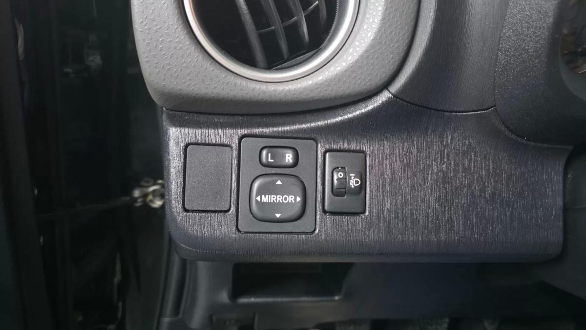 toyota-yaris-2014-gasolina-1329cc