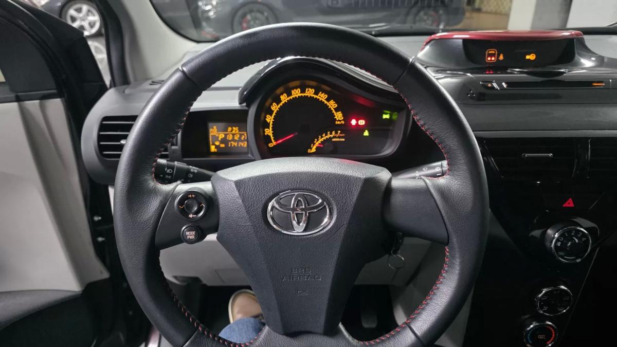 toyota-iq-2012-gasolina-998cc