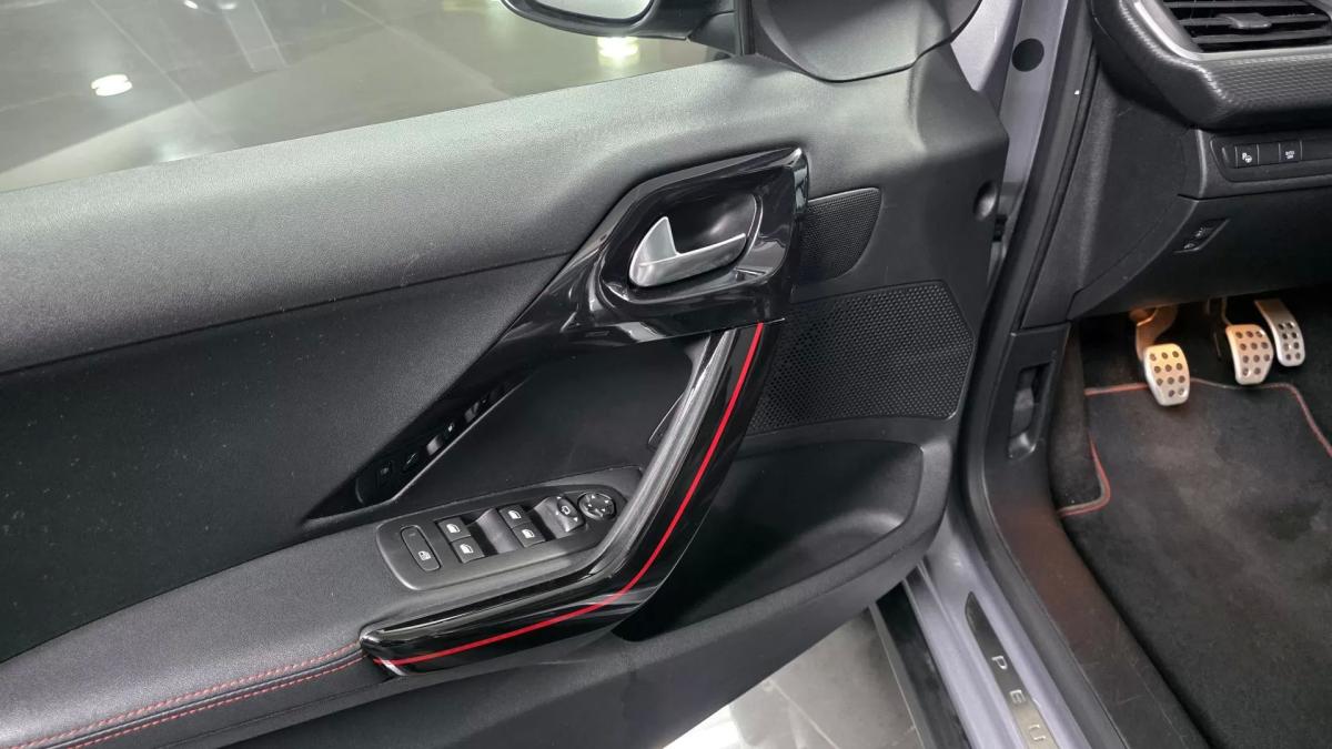 peugeot-2008-2018-gasolina-1199cc